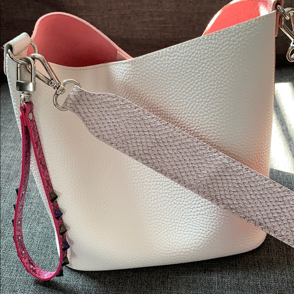 Women’s White Leather Shoulder Bag with Pink Accent